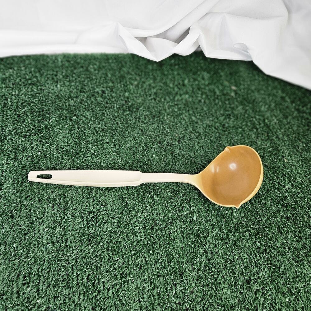 Ekco Almond Nylon Soup/Sauce Ladle USA Dishwasher Safe Kitchen Utensil 11"